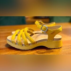 Dansko | 2024 Roxie Sandal | Yellow | Comfort | Women’s 8 - 8.5